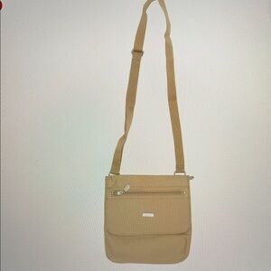 Baggallini L8917 Womens Beige Nylon Zip Flap Crossboy Bag
